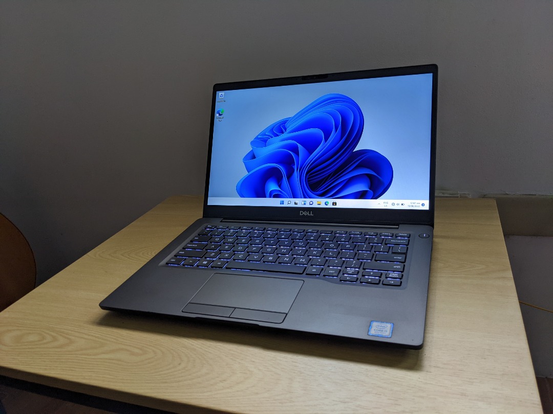 Achat de DELL Latitude 7300 Core I5 8365U@1.6Ghz / 8Go / 512Go/ W11 Pro