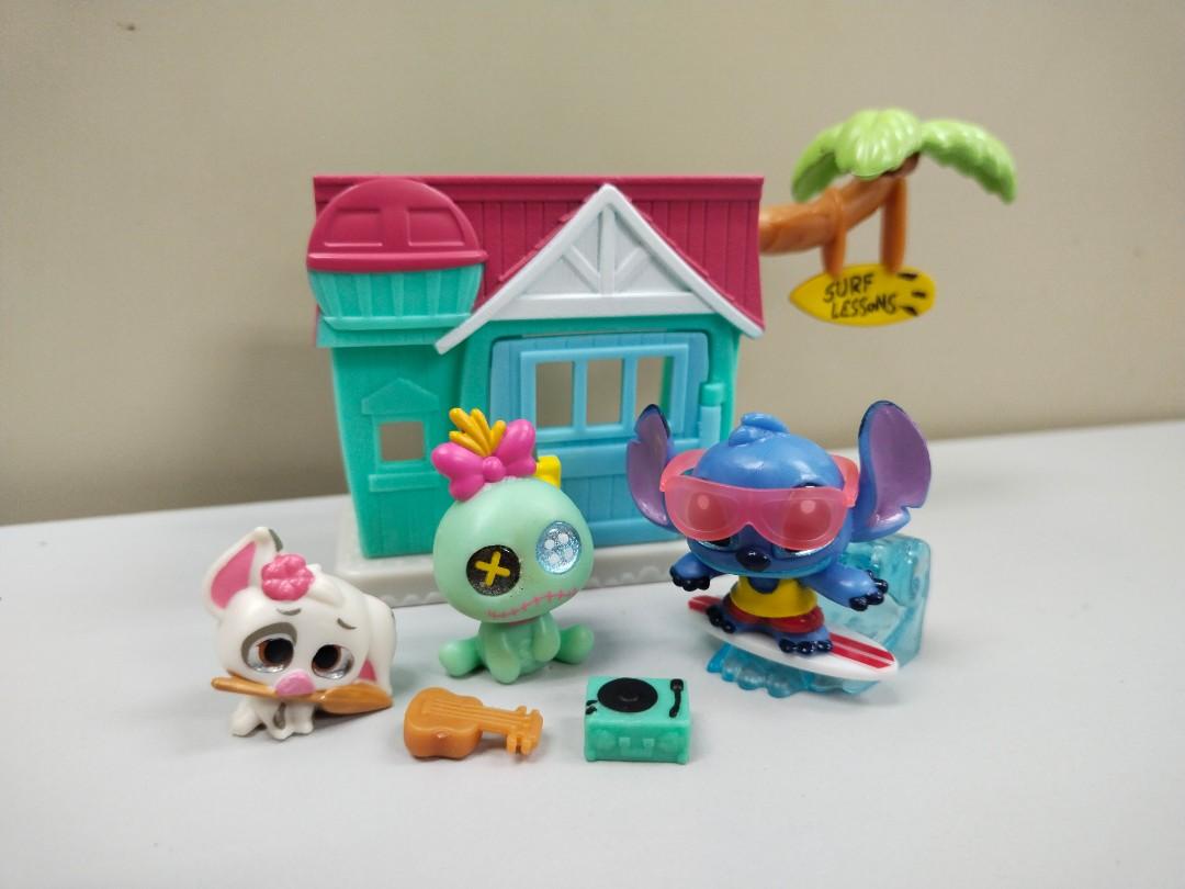 Disney Doorables Mini Playset Stitch's Surf Shack, Hobbies & Toys