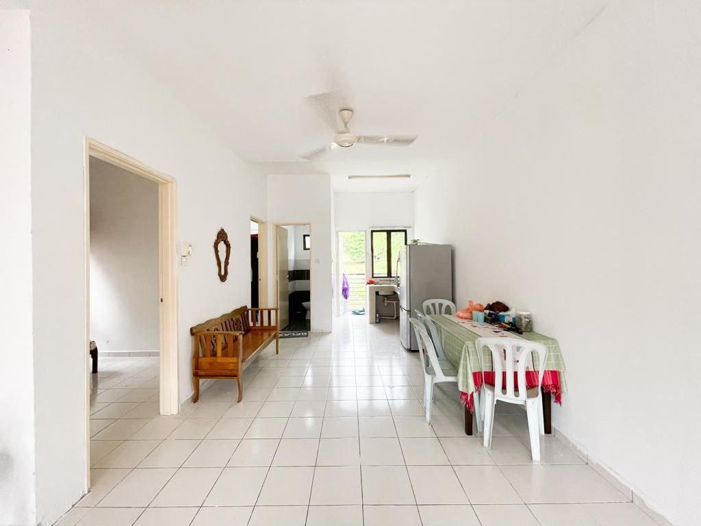 FOR RENT Villa Kesuma Town House Rumah Selangorku (Upper Unit) Semenyih