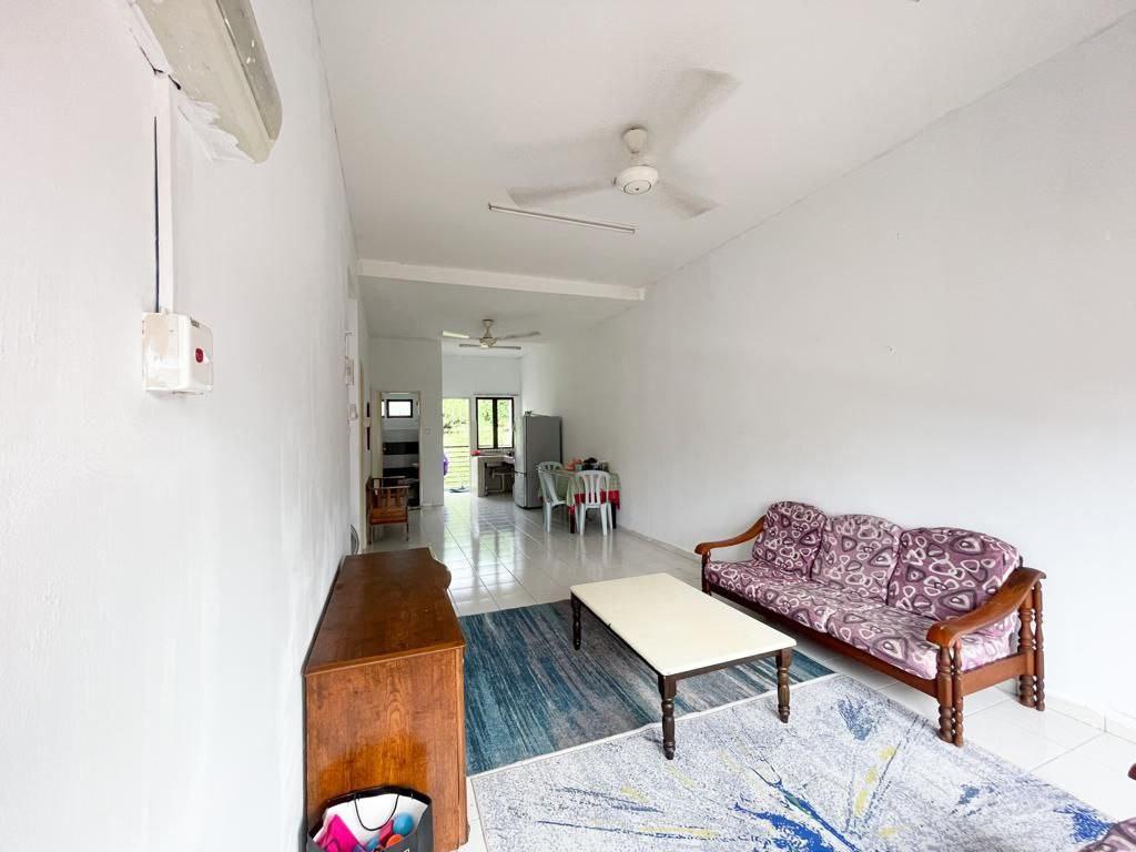 FOR RENT Villa Kesuma Town House Rumah Selangorku (Upper Unit) Semenyih