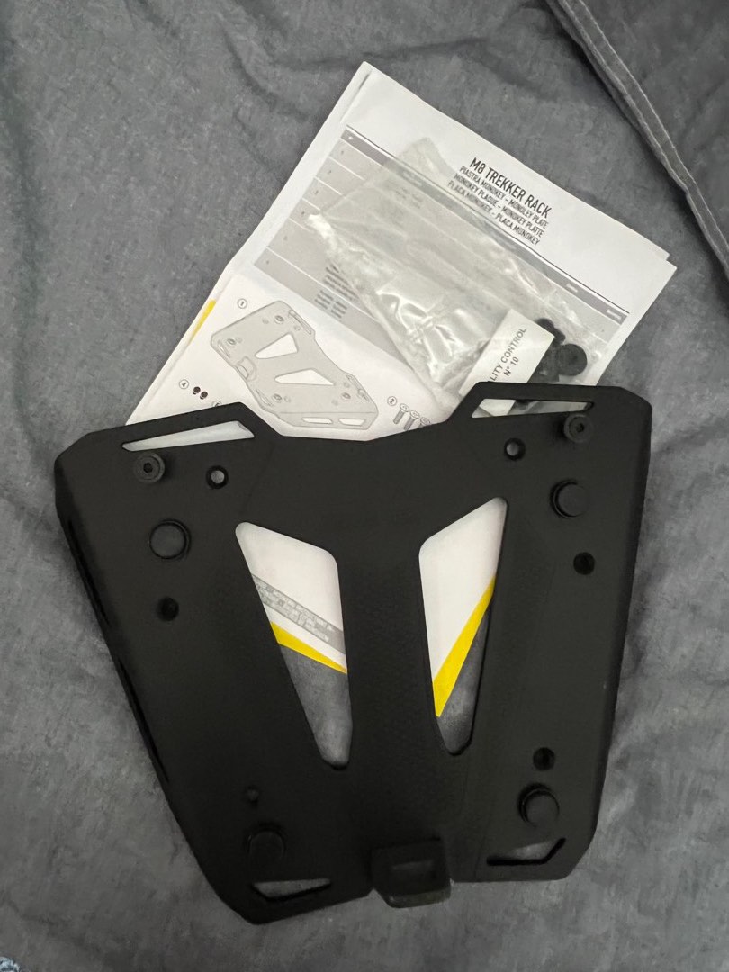 Givi monokey rear rack. (Tracker rack), Motorcycles, Motorcycle ...