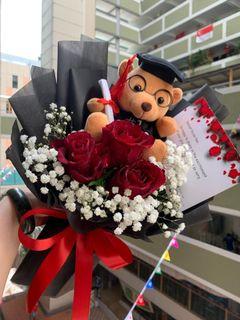 Graduation Roses Baby's Breaths/Sunflower Graduation bouquet with bear/Graduation/ Free Delivery /毕业花束/太阳花花束