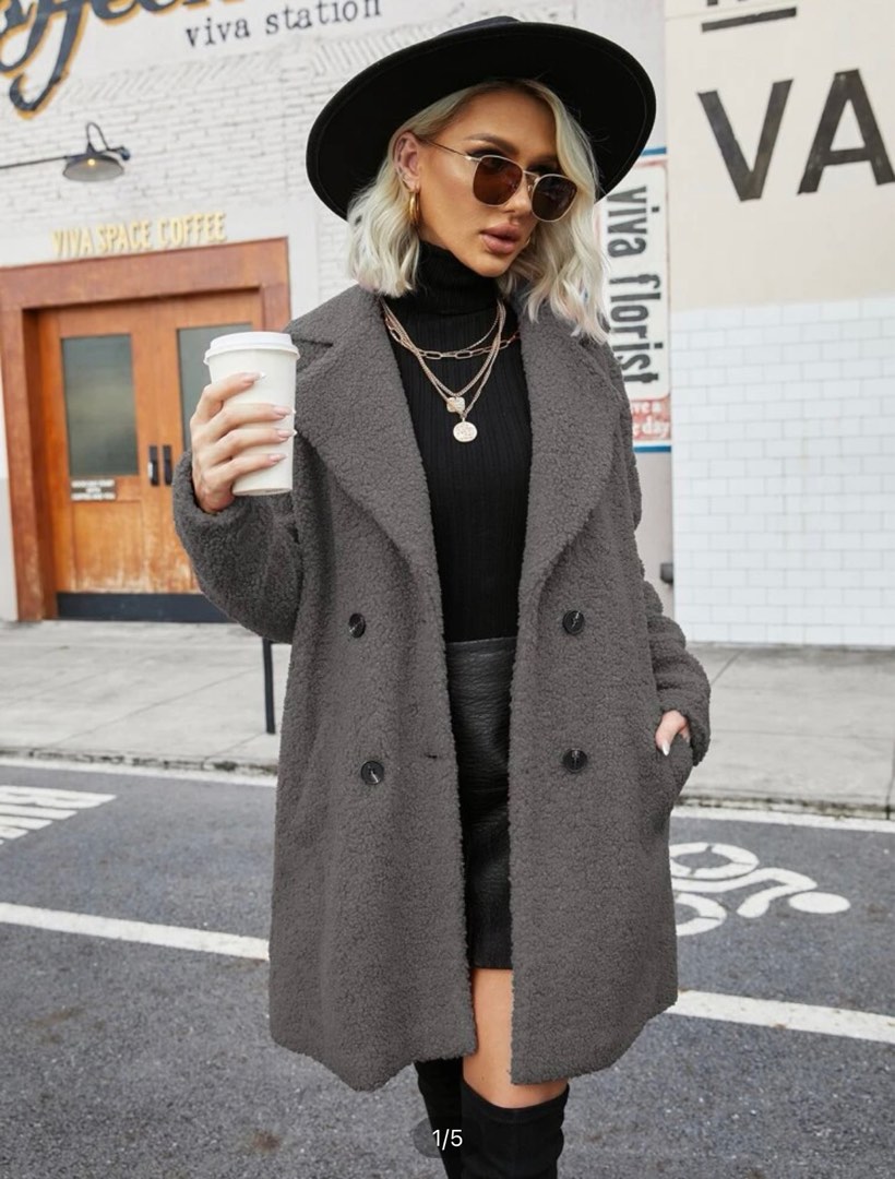 Dark grey discount coat outfit