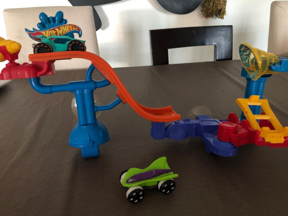 Hot Wheels Splashdown Station Hobbies Toys Toys Games on