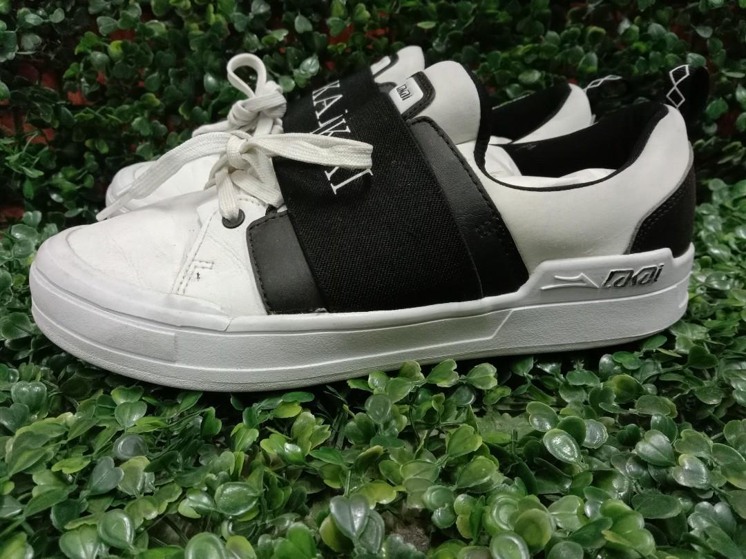 Kasut lakai shop