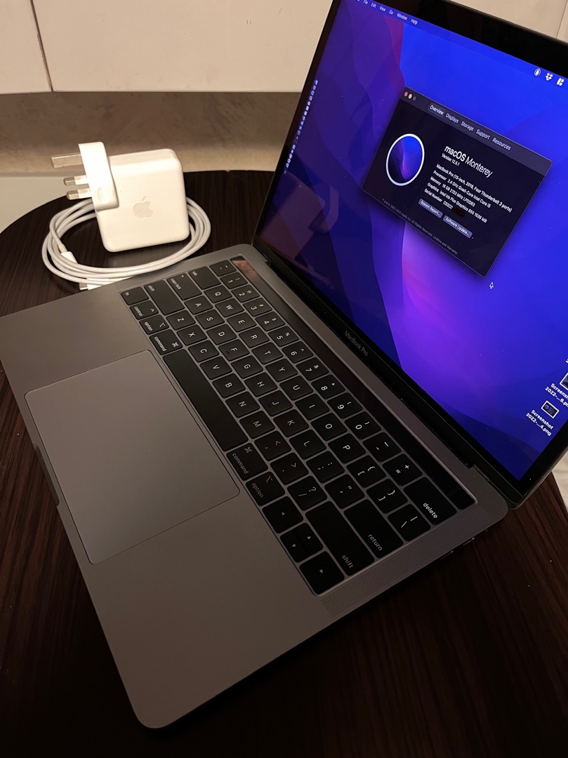 macbook-pro-13-inch-2019-four-thunderbolt-3-ports-16gb-ram-256-gb