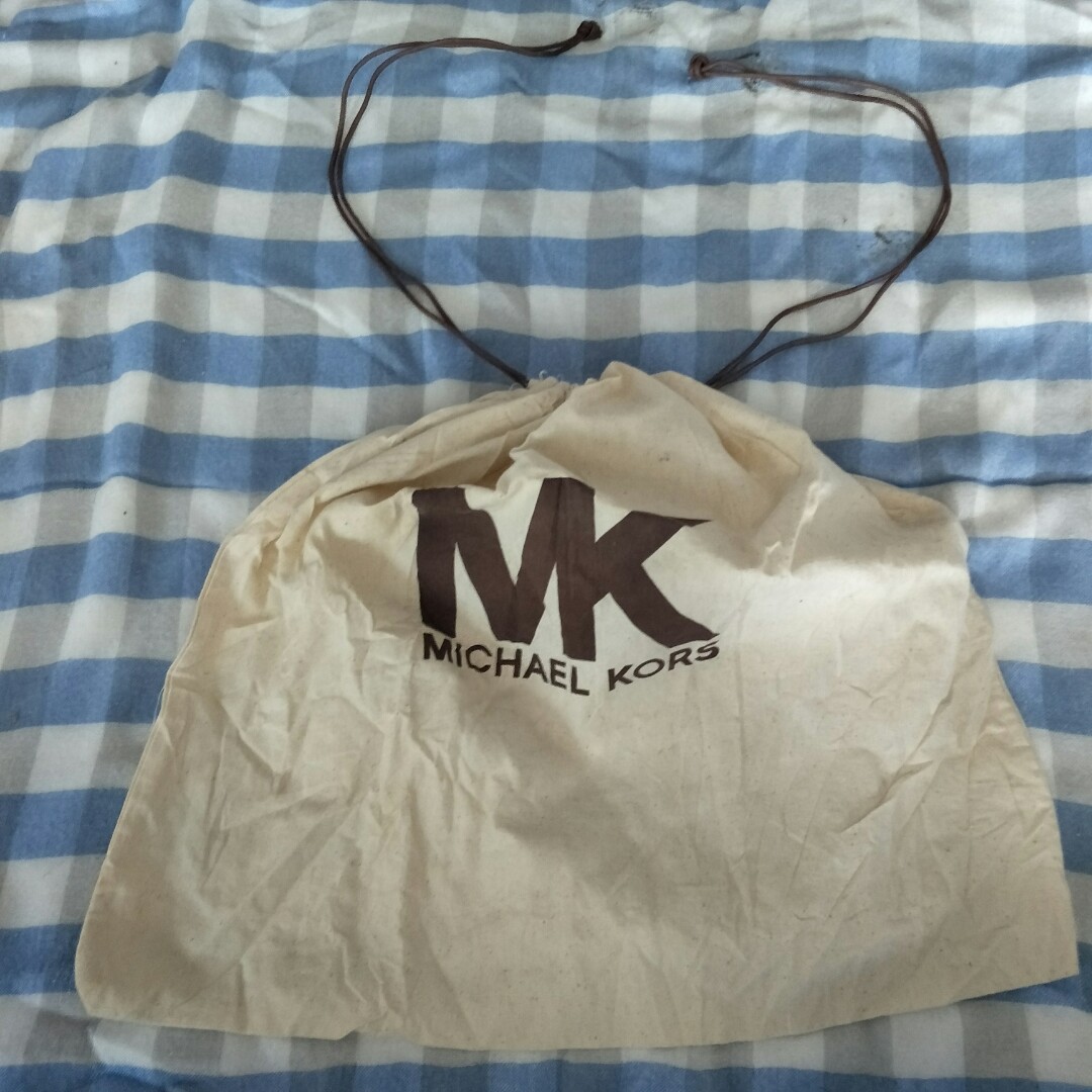 Michael Kors Dust Bag, Women's Fashion, Bags & Wallets, Purses & Pouches on  Carousell