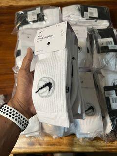 Nike Elite Everday Crew Socks can be Assorted black and White