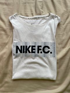(Category: ) located in . Submitted by twentytwo.instocks (Listing ID 1180341450, Image 1). Description: .