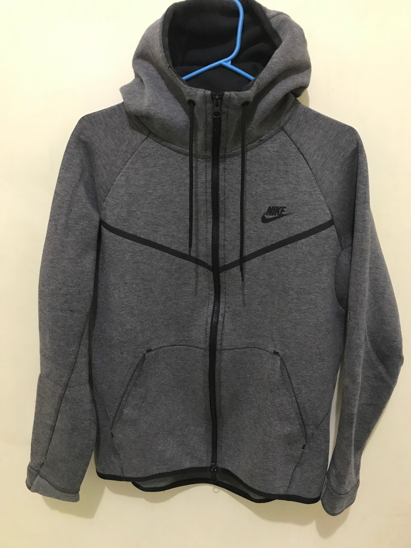 Nike tech fleece jacket dark gray Vline, Men's Fashion, Tops & Sets ...