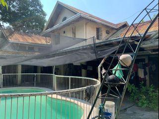 Old House and Lot at White Plains Quezon City
