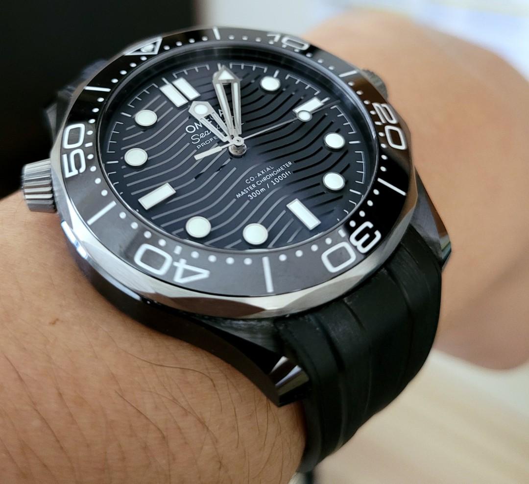 Seamaster store ceramic titanium