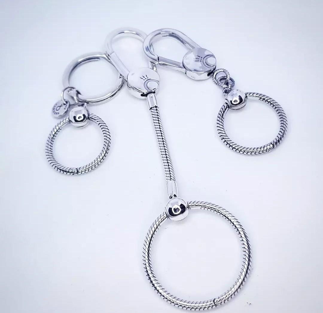 Pandora keychain/keyholder in silver, Women's Fashion, Jewelry