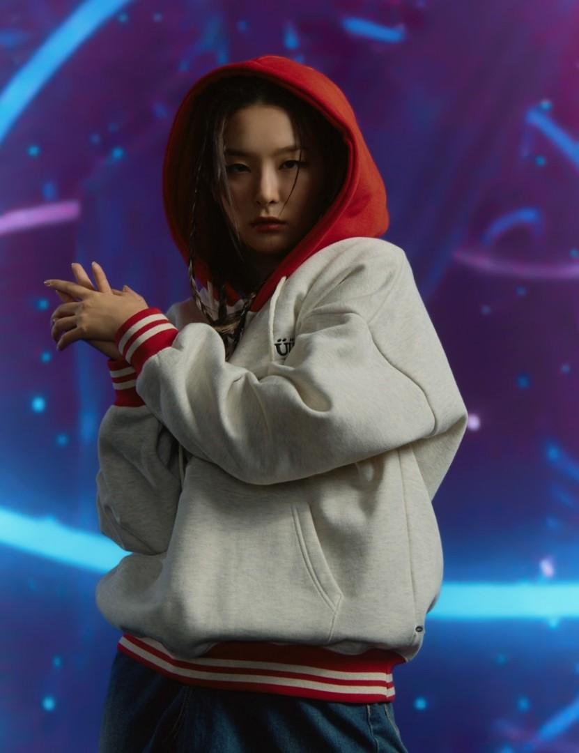 Red Velvet Seulgi IstKunst Pullover Hoodie Oatmeal Large