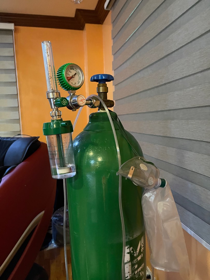 RUSH 47.7 LBS Oxygen Tank (with regulator), Health & Nutrition, Medical