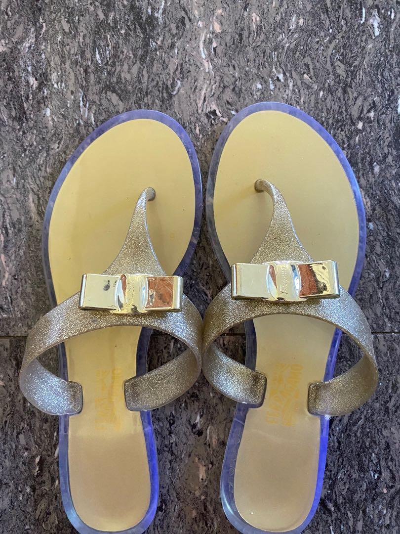Salvatorre Ferragamo Jelly Slippers (Category: Flats & Sandals) located in Palo. Submitted by djayden08 (Listing ID 1166438063, Image 1). Description: Salvatorre Ferragamo Jelly Slippers Best fit size 7.5 24cm Size on sole is 39 but it shrunk because I left it in the car .