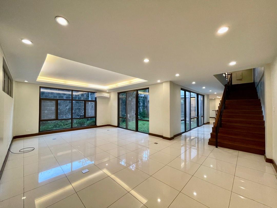 San Lorenzo Village House and lot 4 Bedroom with garden, Property