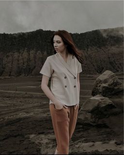 (Kategori: ) berada di . Dikirim oleh preloveddddstuff (ID iklan 1180361023, Gambar 1). Deskripsi: .