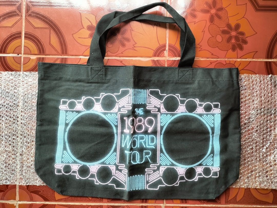 Taylor Swift - 1989 World Tour Neon Black Tote Bag (Imported