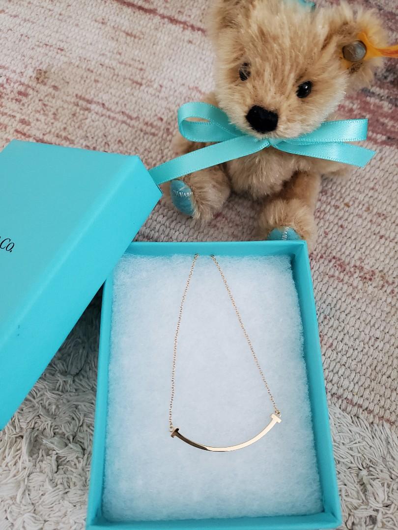 Tiffanys discount smile necklace