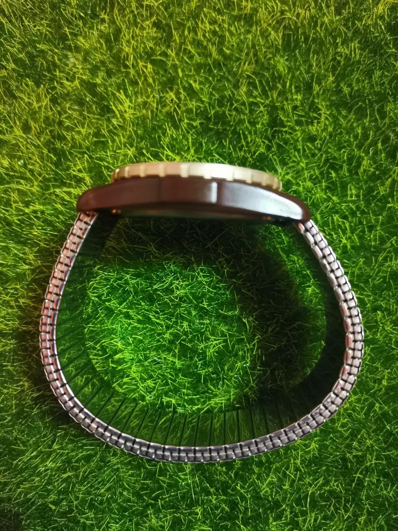 Timex quartz shop 395 la cell