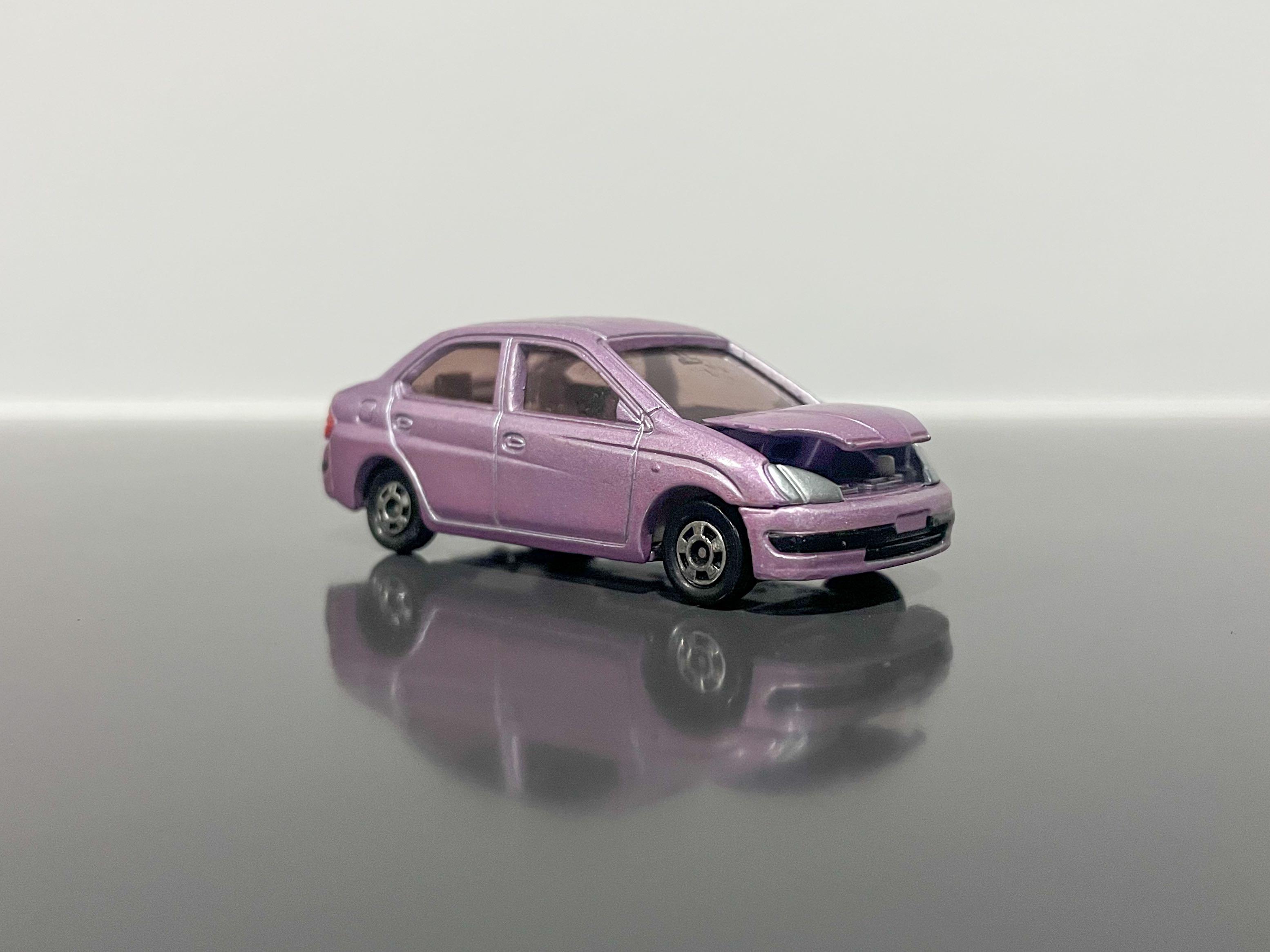 Tomica prius 2025