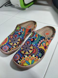 Uin art travel shoes blossom slipper