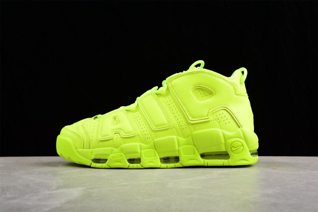nike air uptempo volt