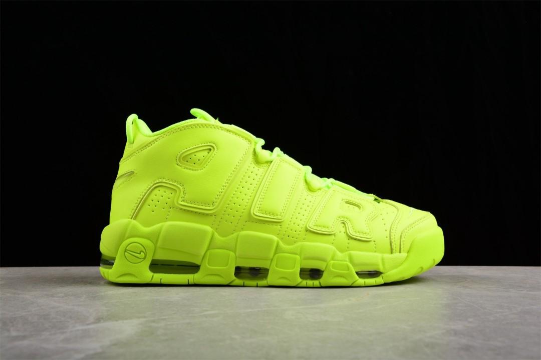 nike air uptempo volt