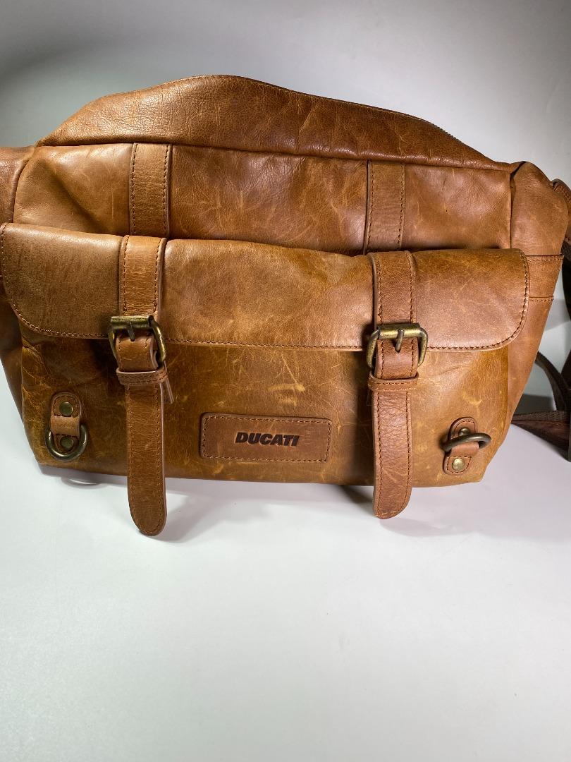 Ducati messenger outlet bag
