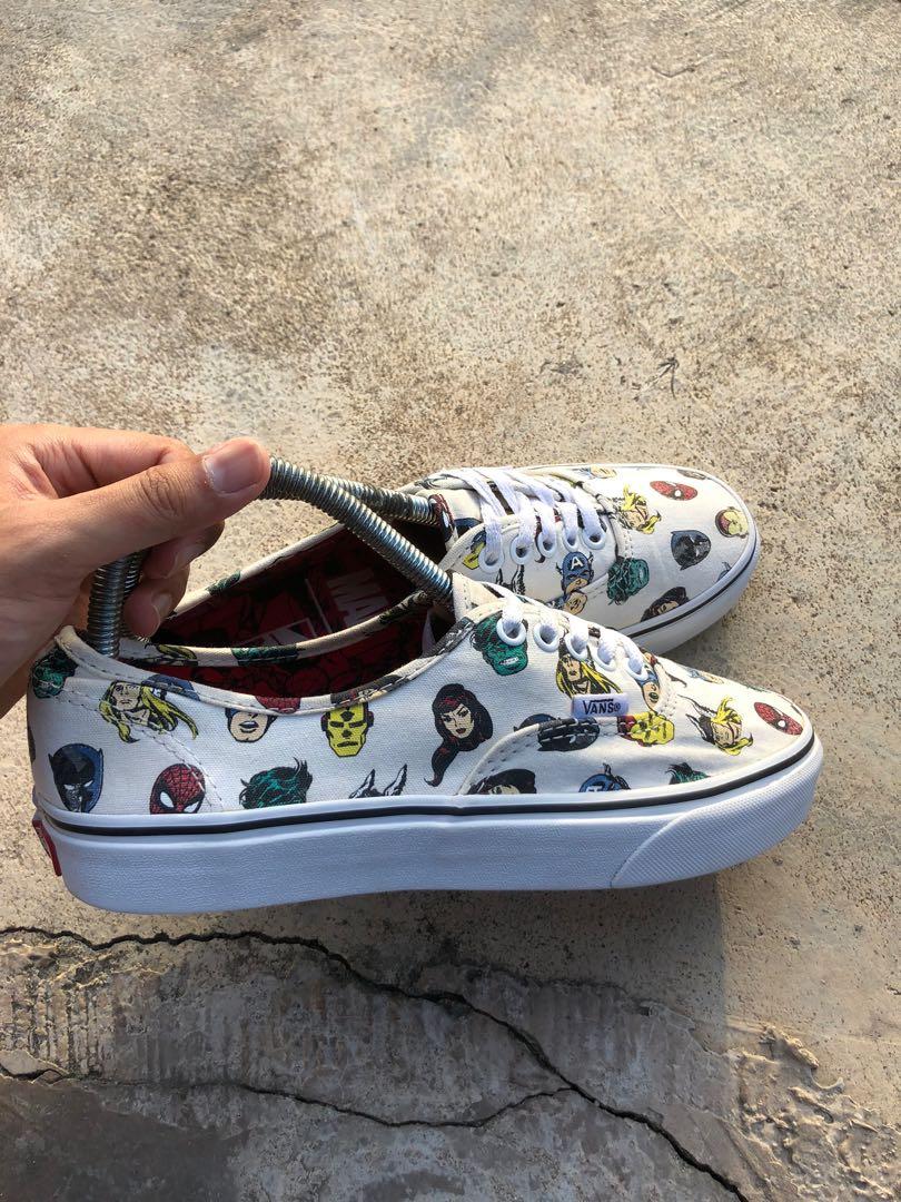 Tenis vans avengers deals