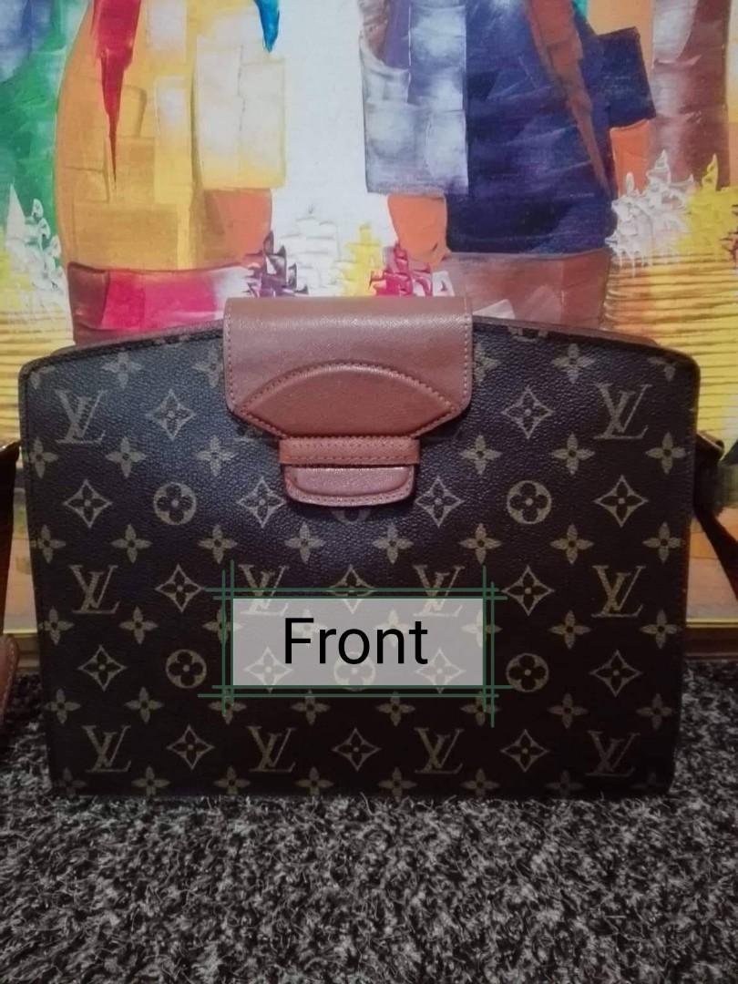 💜Vintage Shoulder Bag - No code (Category: Luxury Bags & Wallets) located in Rizal. Submitted by marie_ana_marie (Listing ID 1180378069, Image 2). Description: Rare and Classic Vintage Bag - No Code Good condition. Expect signs of use and aging. Still presentable and wearable. NO OTHER INCLUSION. Please manage your expectation and standard since this is not a brand new item..
