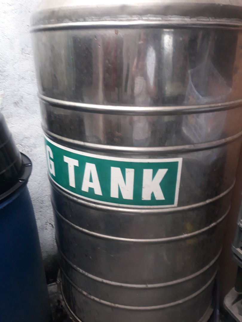 Water tank, Furniture & Home Living, Bathroom & Kitchen Fixtures on