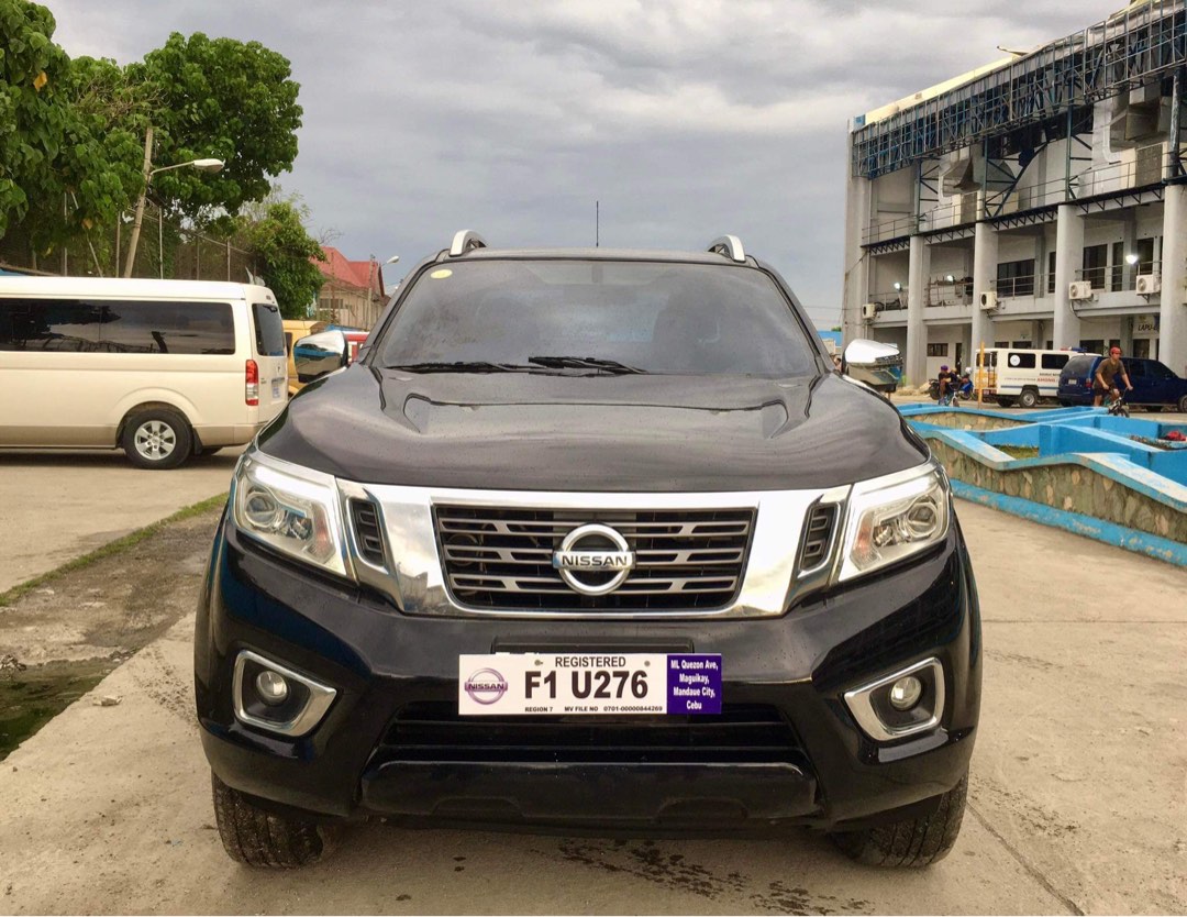 1st own Cebu Nissan Navara VL 4x4 A/T not Hilux Strada Ranger Auto