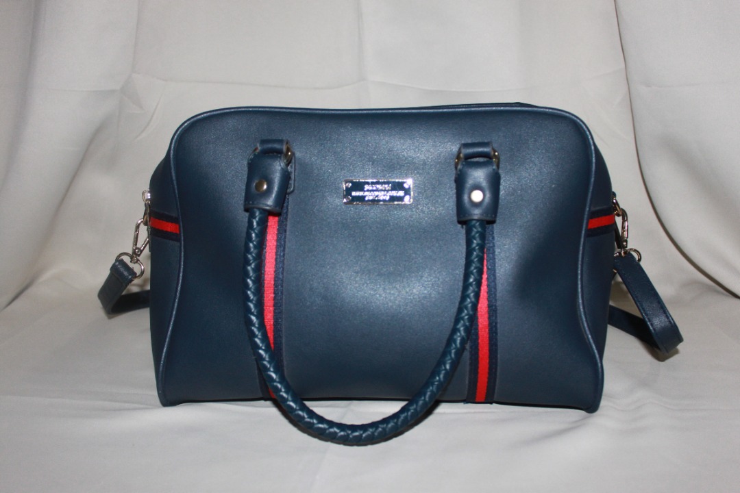 secosana mini sling bag