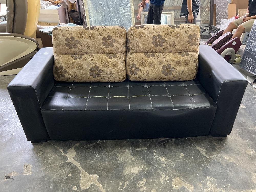 Sofa kulit outlet 3 seater