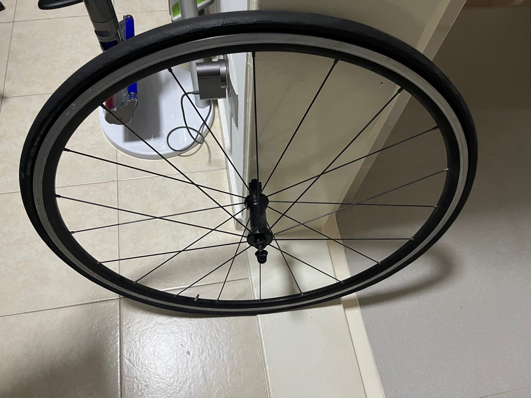 Road bike front shop wheel