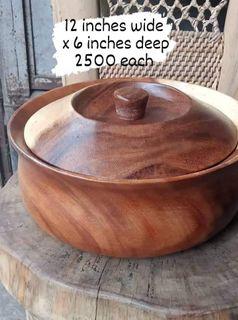 Accent bowl with cover 12inches