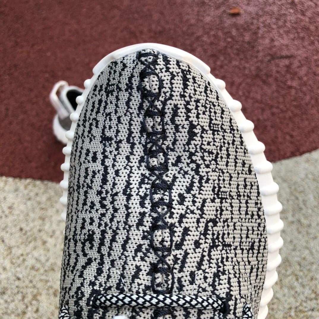 Adidas yeezy turtle deals dove jewelry