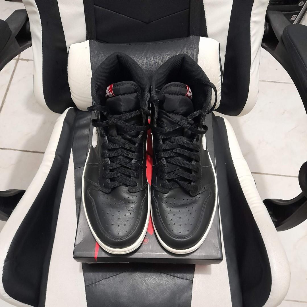 yin yang jordan 1 black