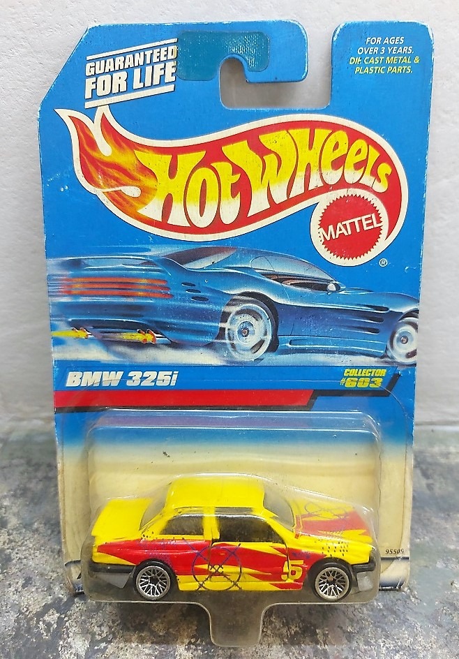 BMW 325i Hot Wheels 1997 Mainline Series 603 Hobbies Toys