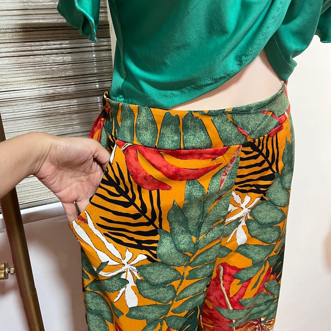 Boho coachella summer ruffles crop top slit pants terno coordinates set (Category: Sets or Coordinates) located in Cainta. Submitted by wearvica (Listing ID 1180600261, Image 3). Description: .