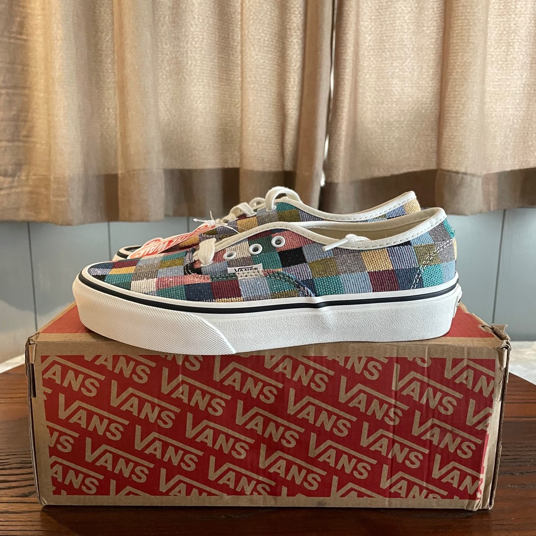 Brand New (Woven Checkerboard) Multicolor Authentic, Fesyen Pria