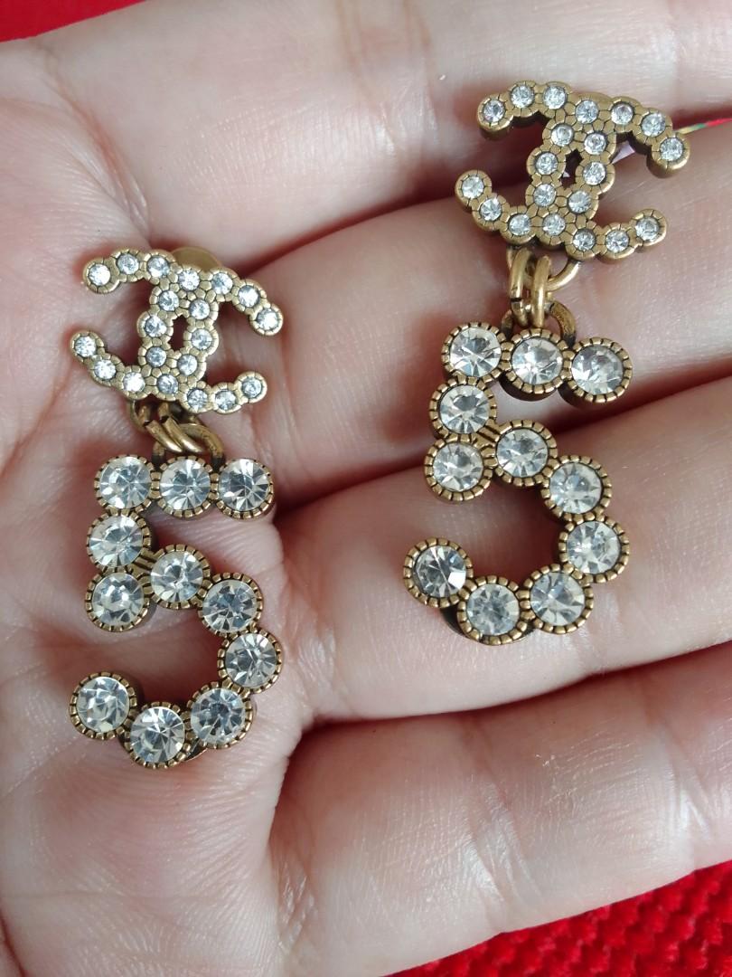 Chanel 5 outlet earrings