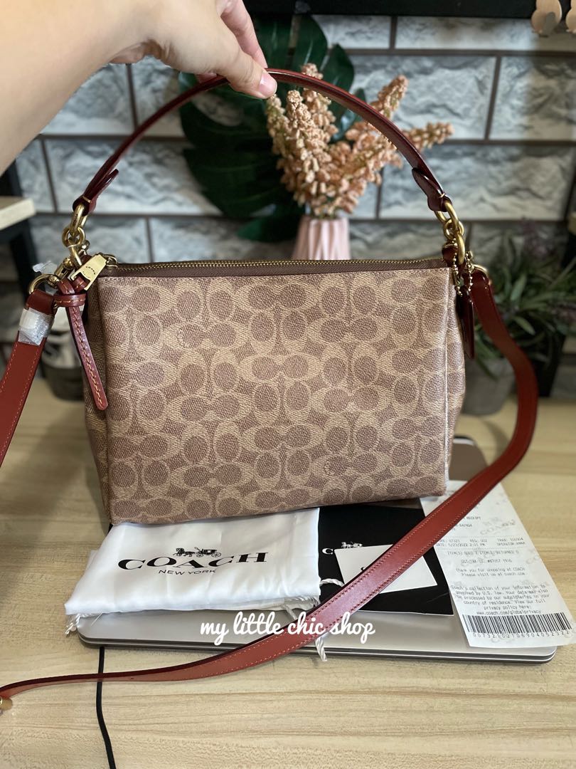 coach shay crossbody in signature canvas, Women's Fashion, Bags