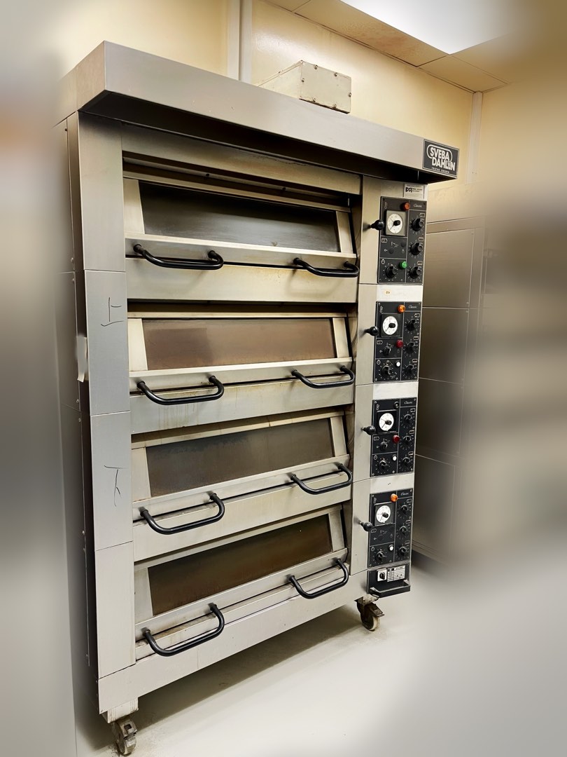 Commercial Baking Oven (European brand), Furniture & Home Living