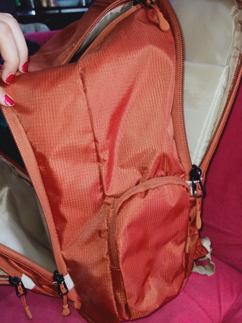 Embark Backpack original from US (Category: Backpacks) located in Quezon City. Submitted by ayachant (Listing ID 1180546939, Image 3). Description: original Embark bought in US dimension: 19" x 13" x 9.5" fits up to 16" laptop 35 liters 1.58 lbs interior: laptop pocket, tablet pocket, organizer pocket exterior: water bottle pocket, main compartment closure, zip pocket, side pockets.