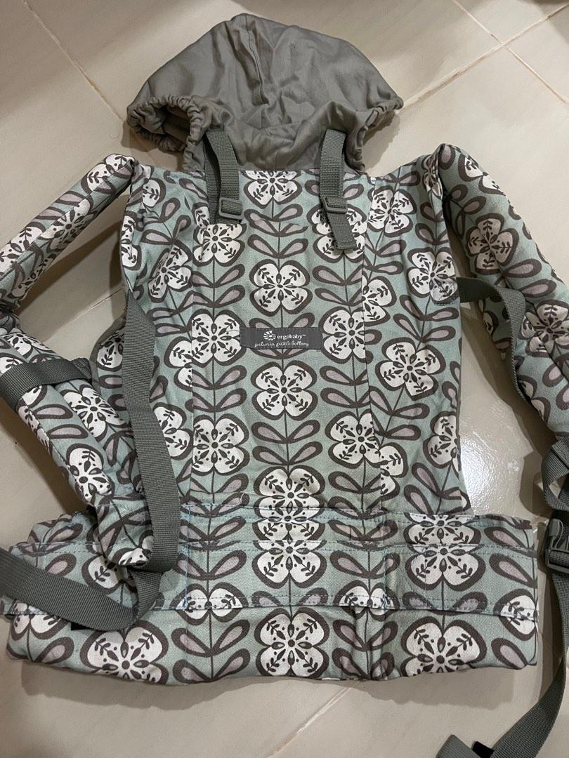 Ergobaby petunia pickle bottom top