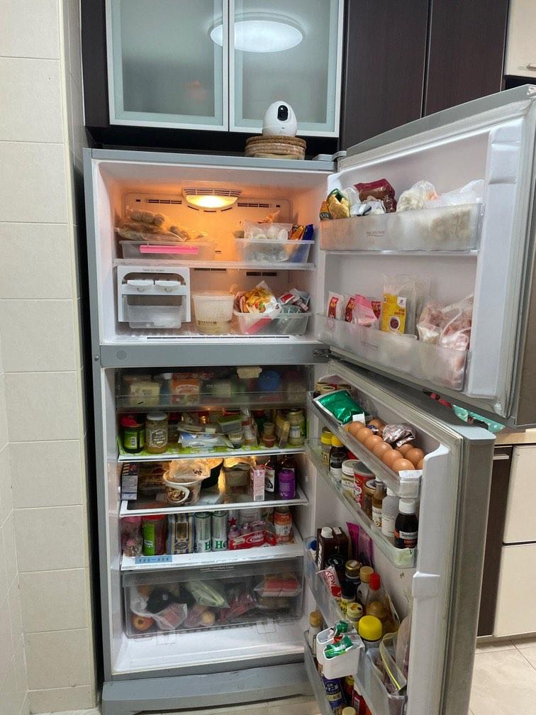 Hitachi fridge, TV & Home Appliances, Kitchen Appliances, Refrigerators