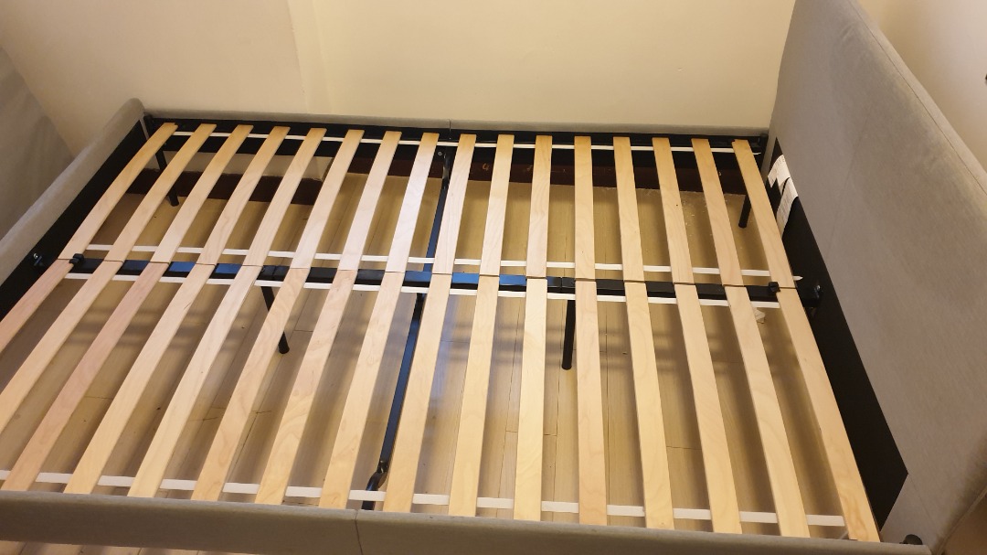 Ikea Slattum bed frame, double, 傢俬＆家居, 傢俬, 床架及床褥 Carousell